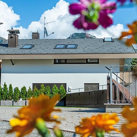 Apartments Dami Ортізеї Екстер'єр фото