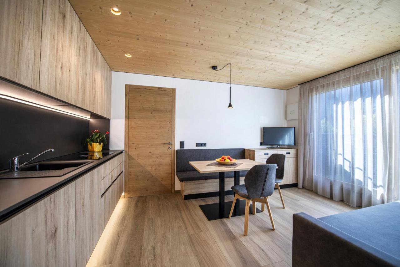 Apartments Dami Ортізеї Екстер'єр фото